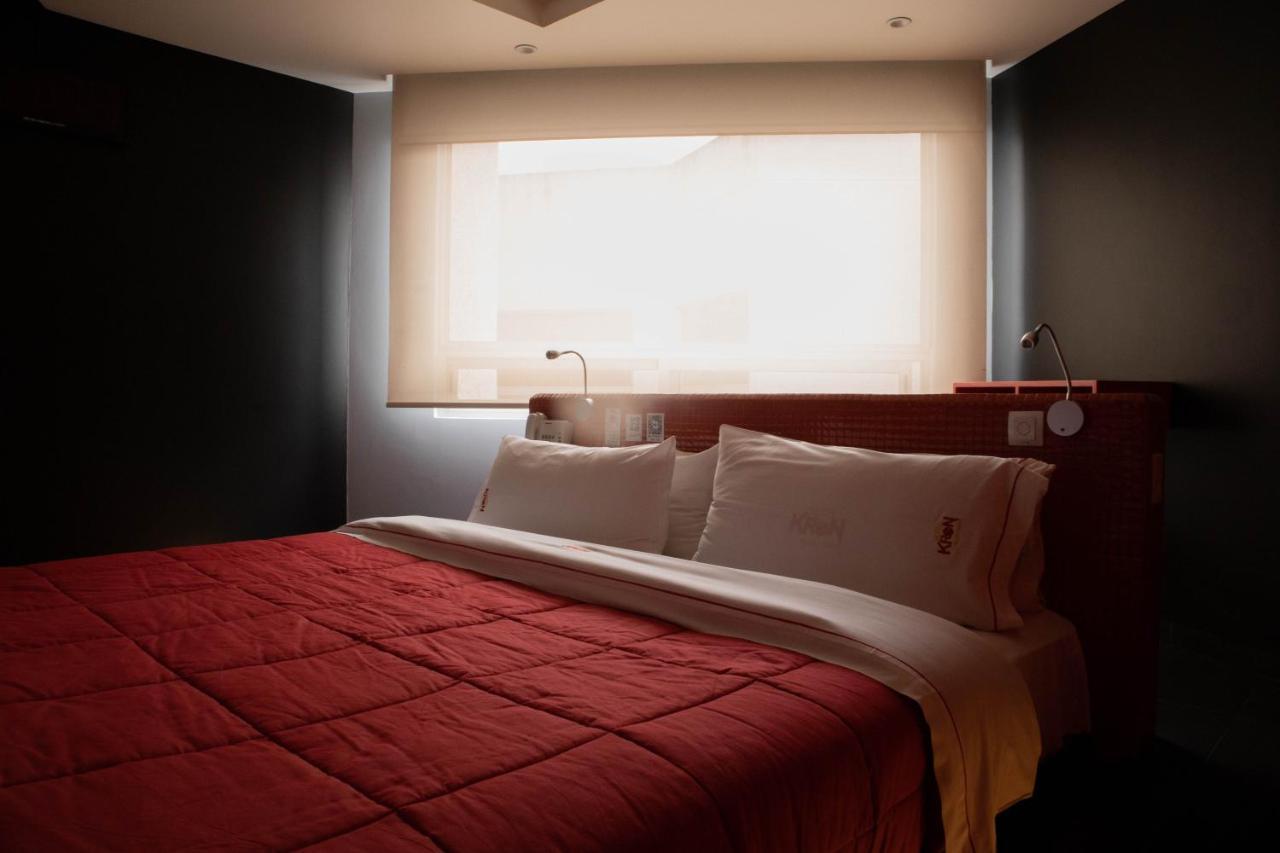 Love Hotel Kron เม็กซิโกซิตี้ ภายนอก รูปภาพ