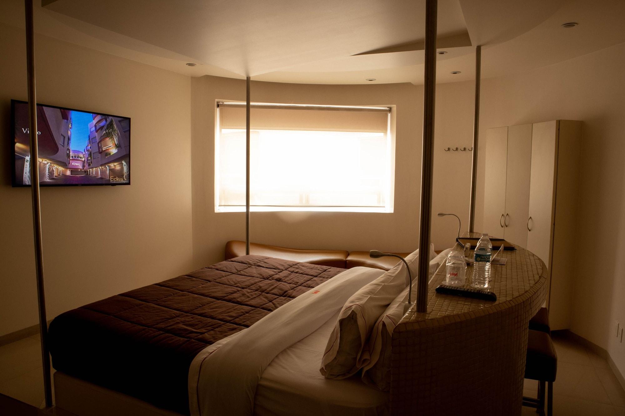Love Hotel Kron เม็กซิโกซิตี้ ภายนอก รูปภาพ