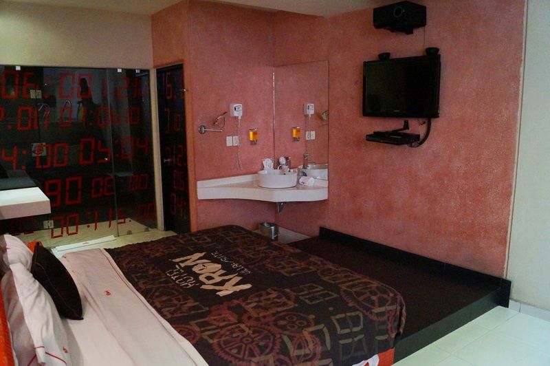 Love Hotel Kron เม็กซิโกซิตี้ ภายนอก รูปภาพ