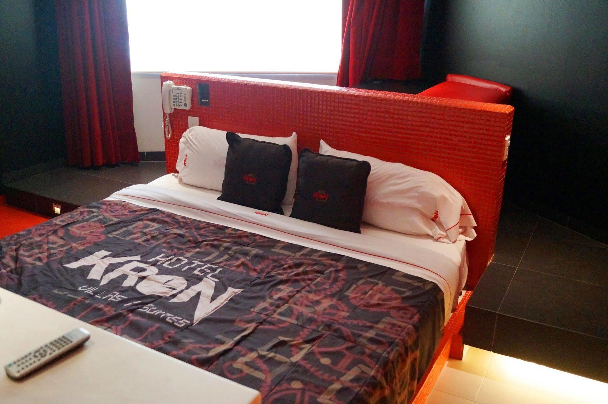 Love Hotel Kron เม็กซิโกซิตี้ ภายนอก รูปภาพ