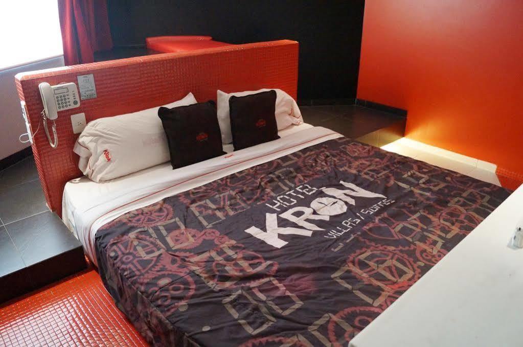 Love Hotel Kron เม็กซิโกซิตี้ ภายนอก รูปภาพ